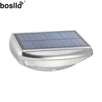 Ein guter Preis. 3000K Solar-Induktionslicht PC-Material 3,7V 2200mA FCC-Zertifikat Online